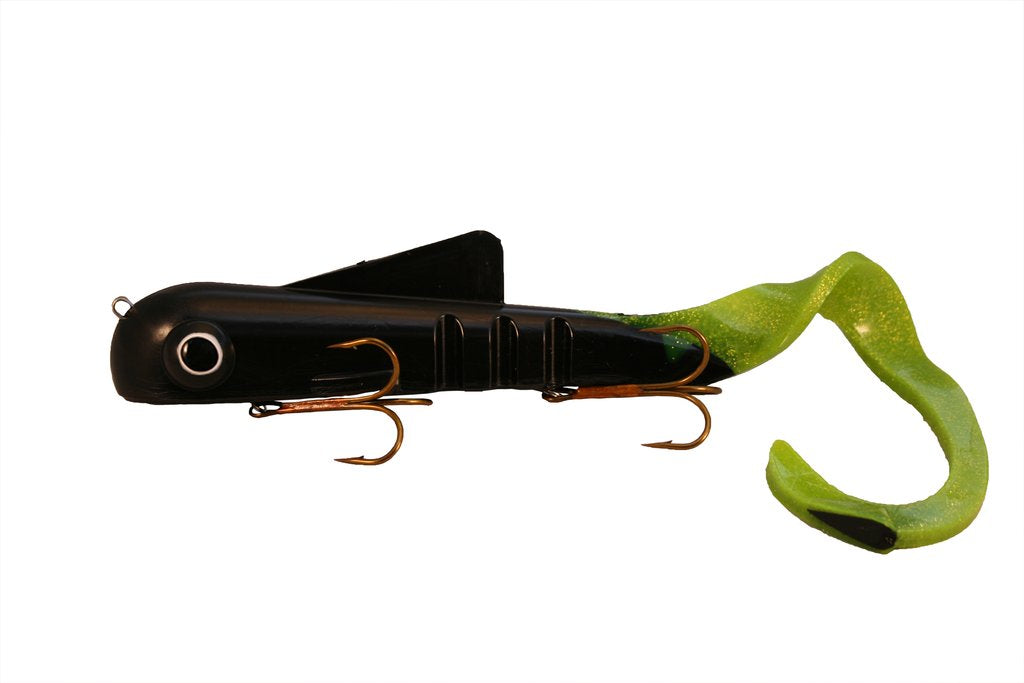 Musky Innovations Magnum Bull Dawg BLACK/CHART TAIL